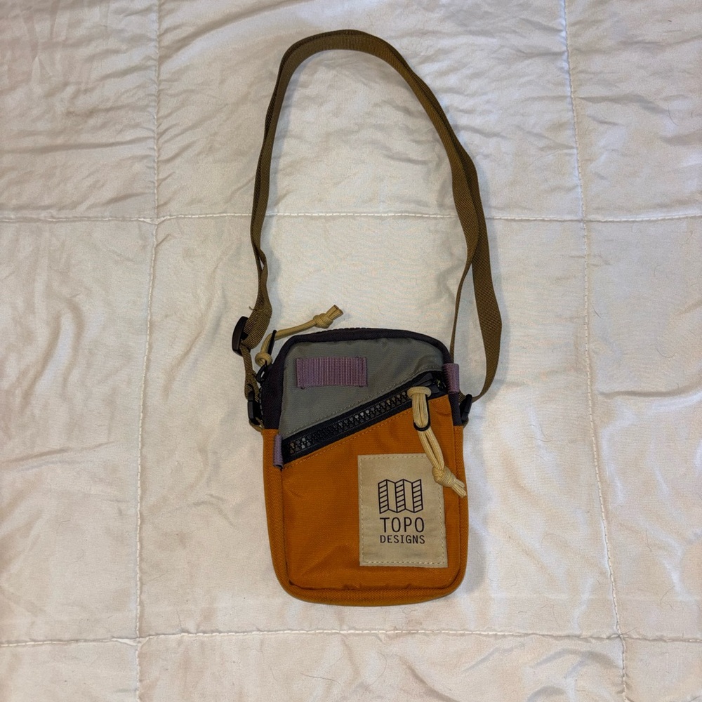 🌄 Topo Designs Mini Shoulder Bag — Beetle/Spice Colorblock Crossbody - Picture 3 of 9
